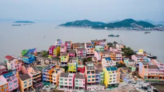1-Day Wenling Tour: Natural Scenery of Colorful Xiaoruo Village, Spectacular Caves of Changyu Dongtian
