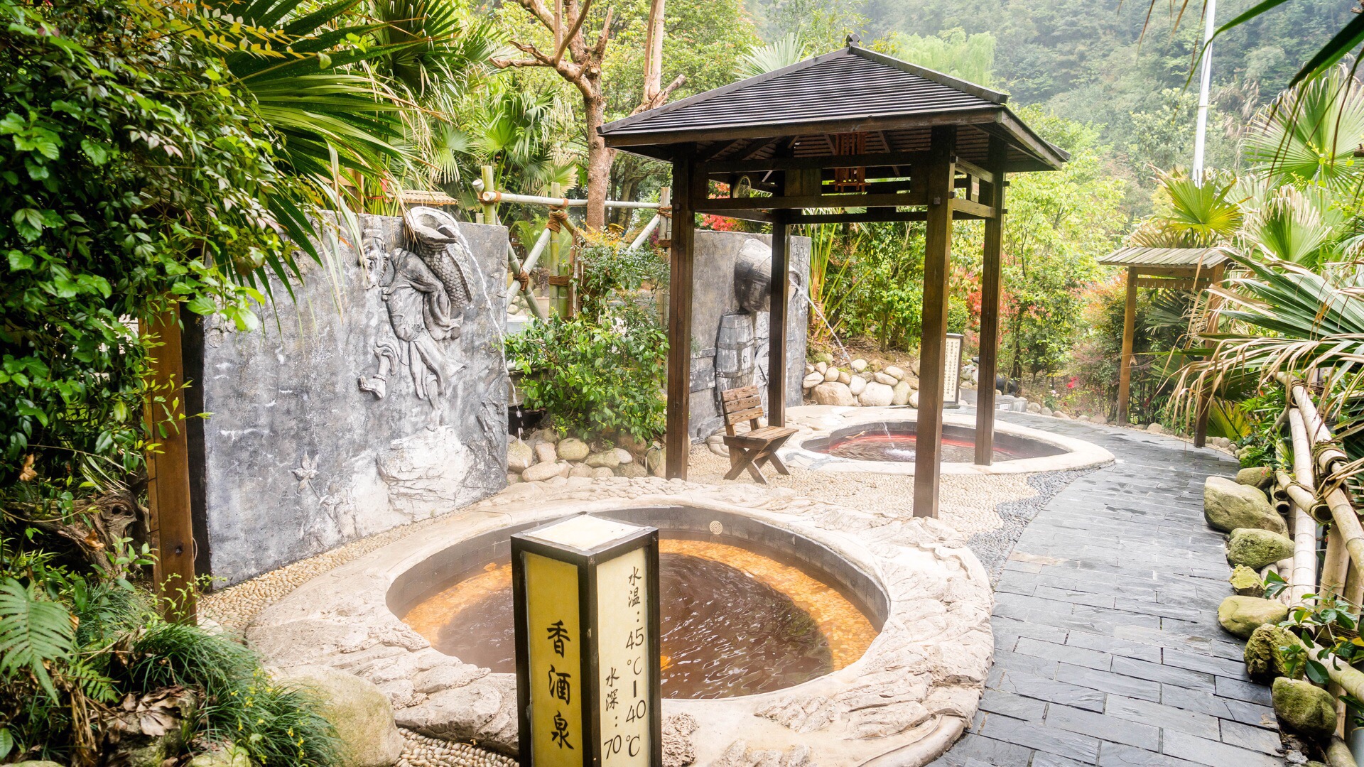 莽山森林温泉酒店
因为在莽山游玩,其实多数人的理由无外乎是