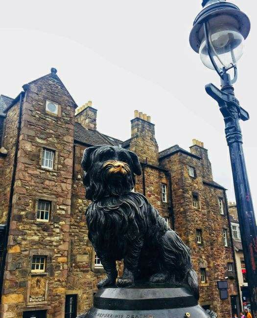 忠犬波比纪念碑