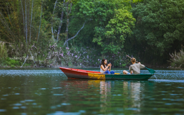 尼泊尔最浪漫的大湖：单身女子的孤独之旅，一人一岛一木舟