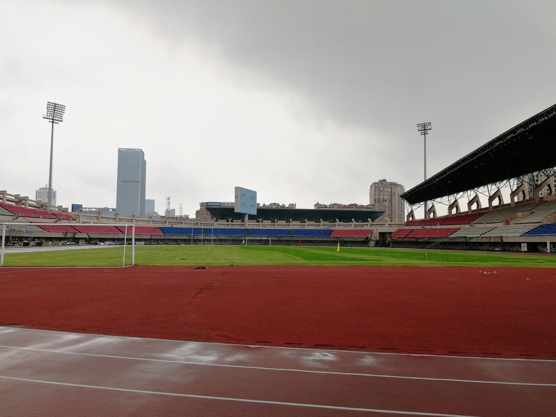 湘潭体育中心图片