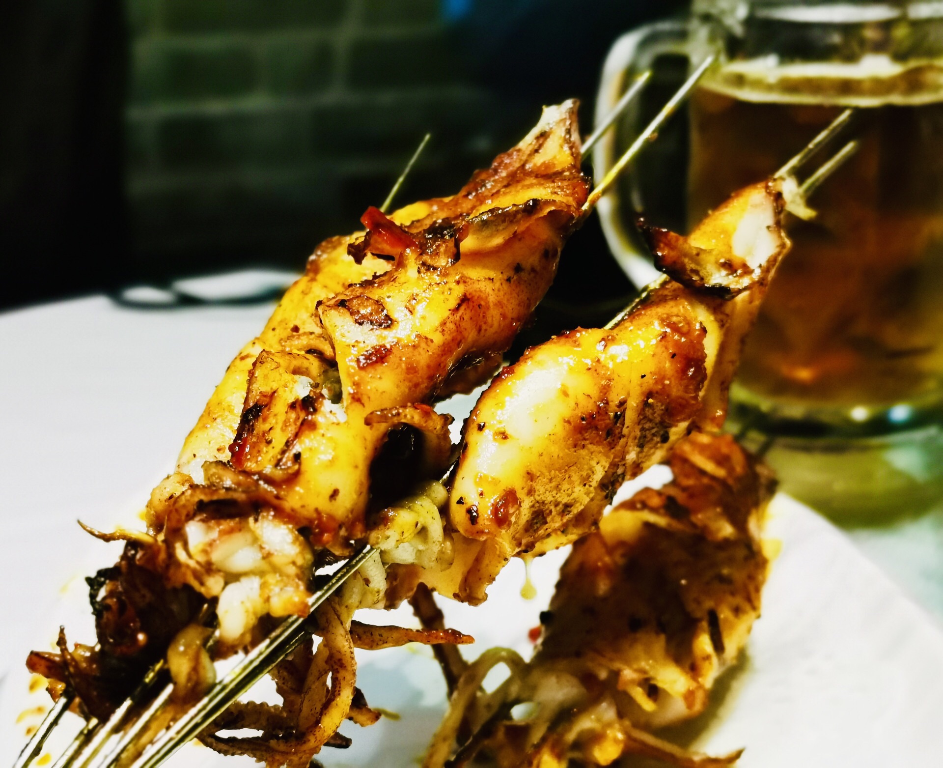 目前9点到第二天凌晨2点有夜宵烧烤了,速度叫上小伙伴去哈啤酒,撸串