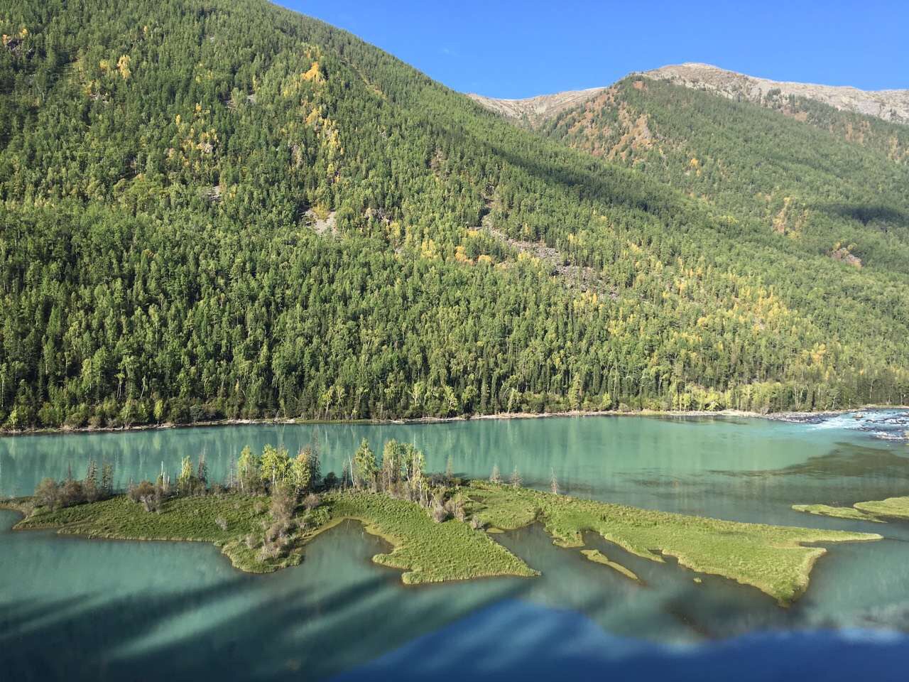 喀納斯湖月亮灣旅遊景點攻略圖