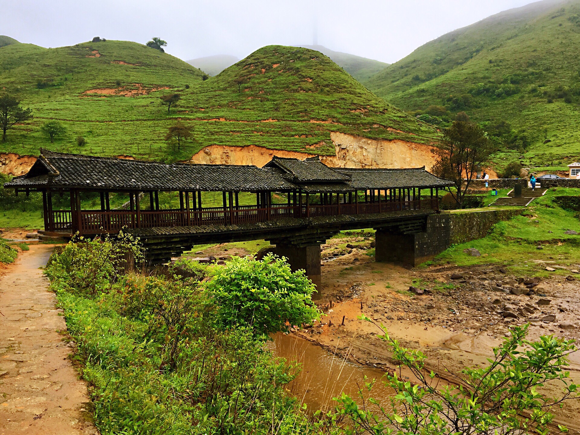 老山界山景图图片