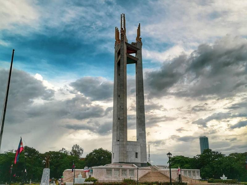 奎松圆形纪念广场