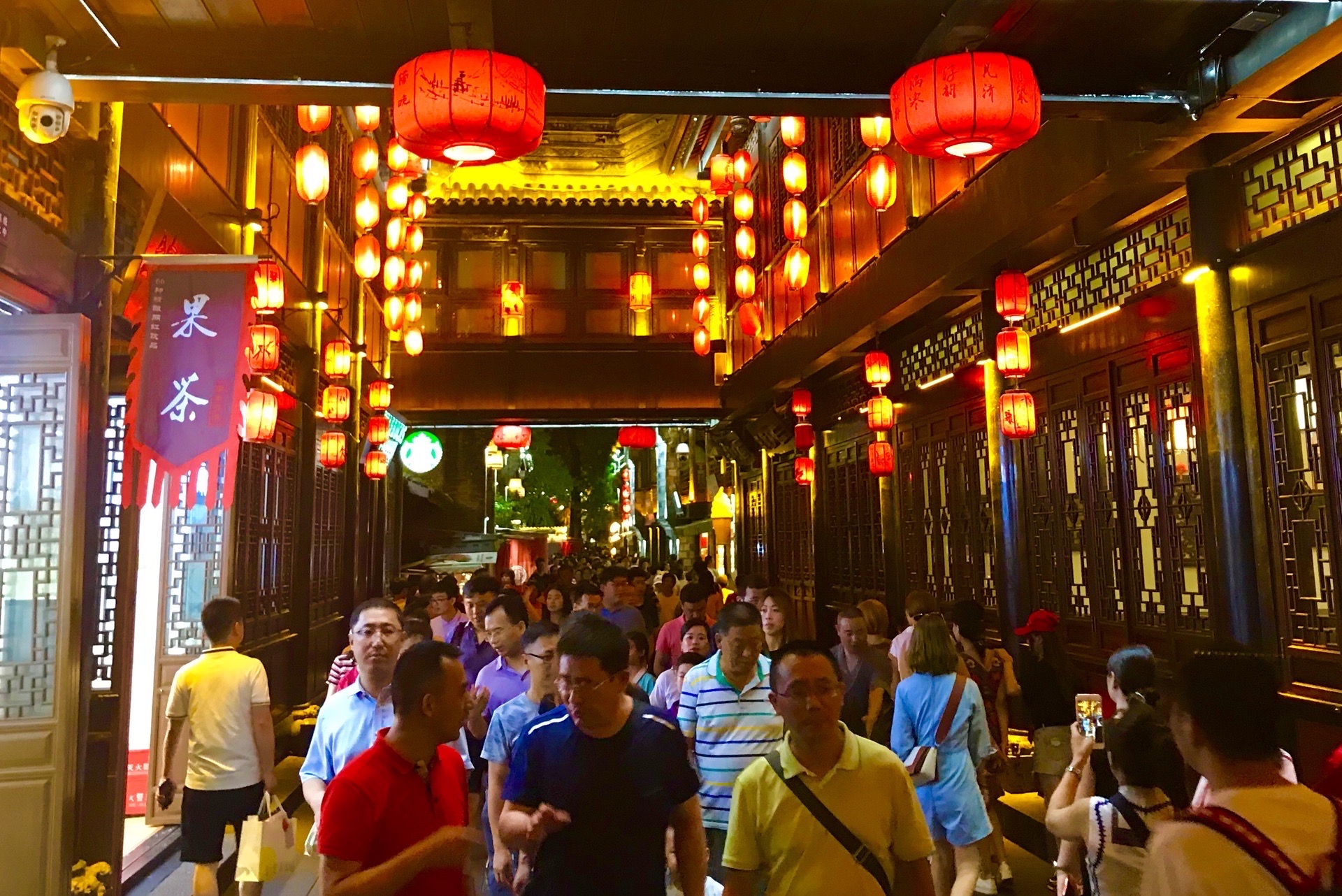 锦里古街,将文化,历史,休闲,美食完美地集合于一处!