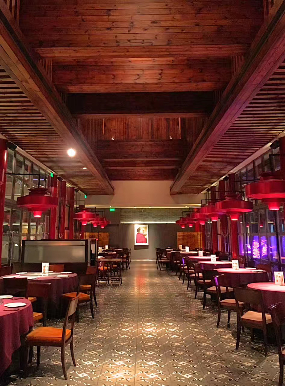 【携程美食林】北京1949-全鸭季(金宝街店)餐馆,颜值相当高的烤鸭店