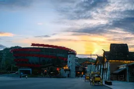 3-Day Liupanshui Tour: The tranquility of Minghu Wetland Park, the charm of Yi Culture Town