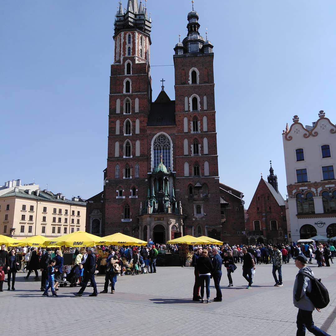 亚当·密茨凯维奇纪念雕像