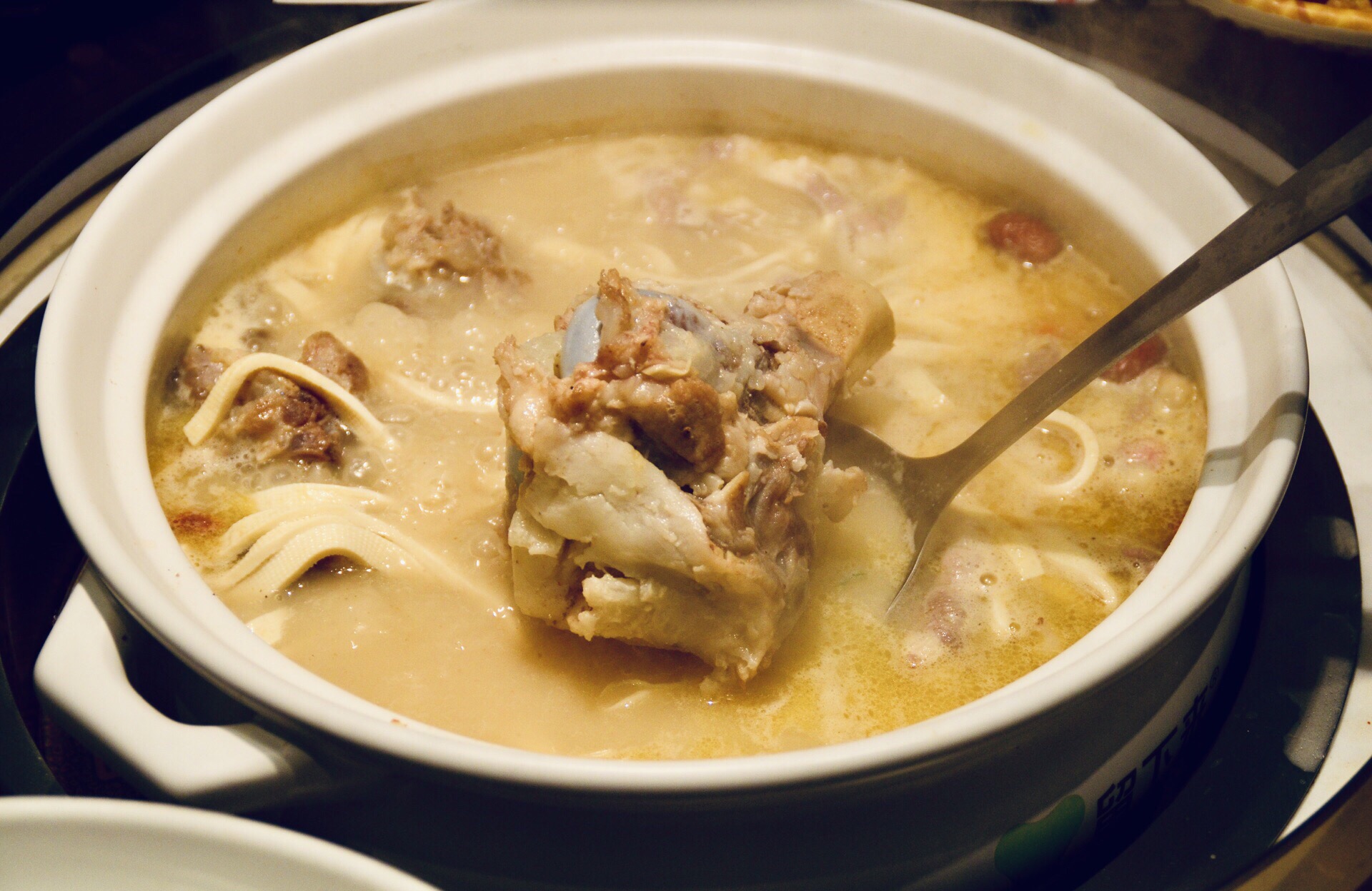 杭州留下来筒骨砂锅火锅(益乐路店)好吃吗,留下来筒骨砂锅火锅(益乐路