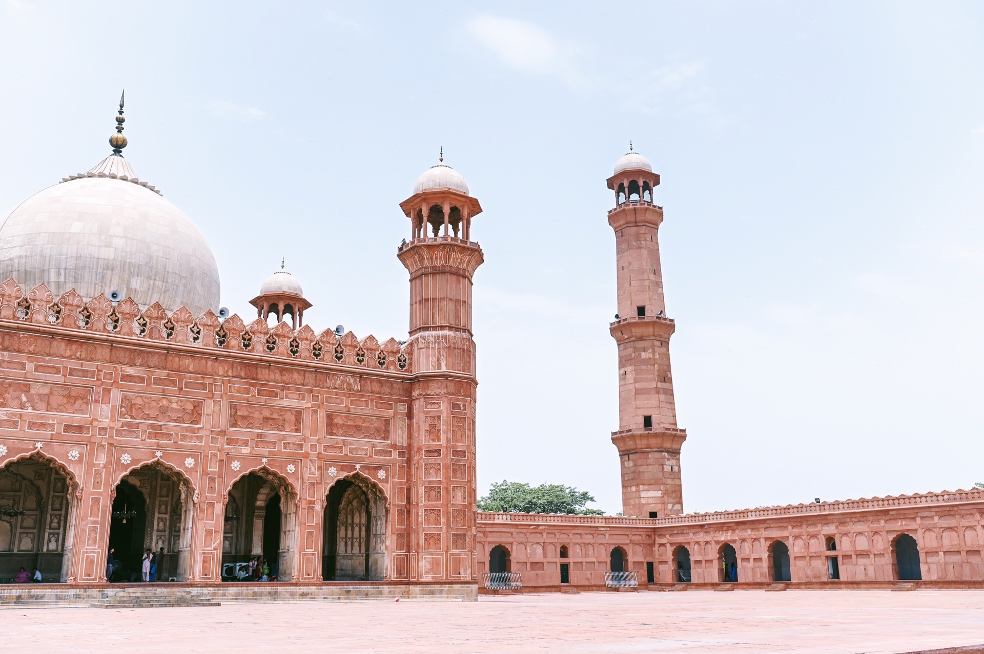 巴德夏希清真寺