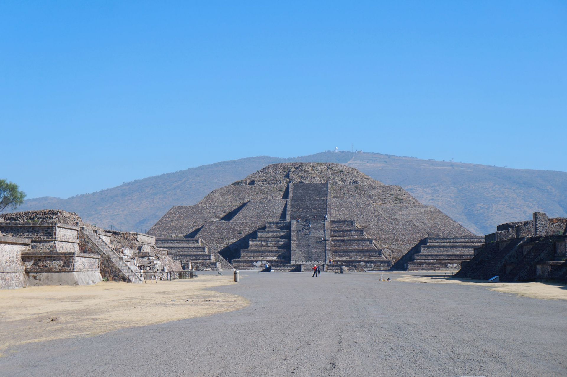 我在这里# 特奥蒂瓦坎
teotihuacan 印第安文明的重要