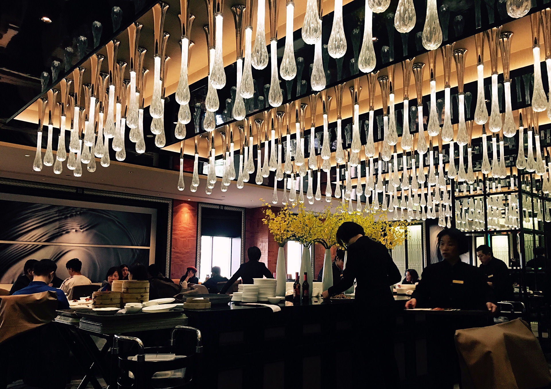 益丰61外滩源店)餐馆,魔都|100多元也能拔草米其林二星餐厅—御宝轩