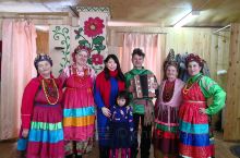 乌兰乌德周边的一个号称最美村庄的塔巴村，非常历史悠久保存完整的古民族村，了解老信徒民俗文化。在当地人