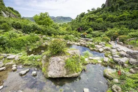 1-Day Linhai Tour: Spectacular Volcano Views, Beautiful Taojiangshisanzhu Scenery