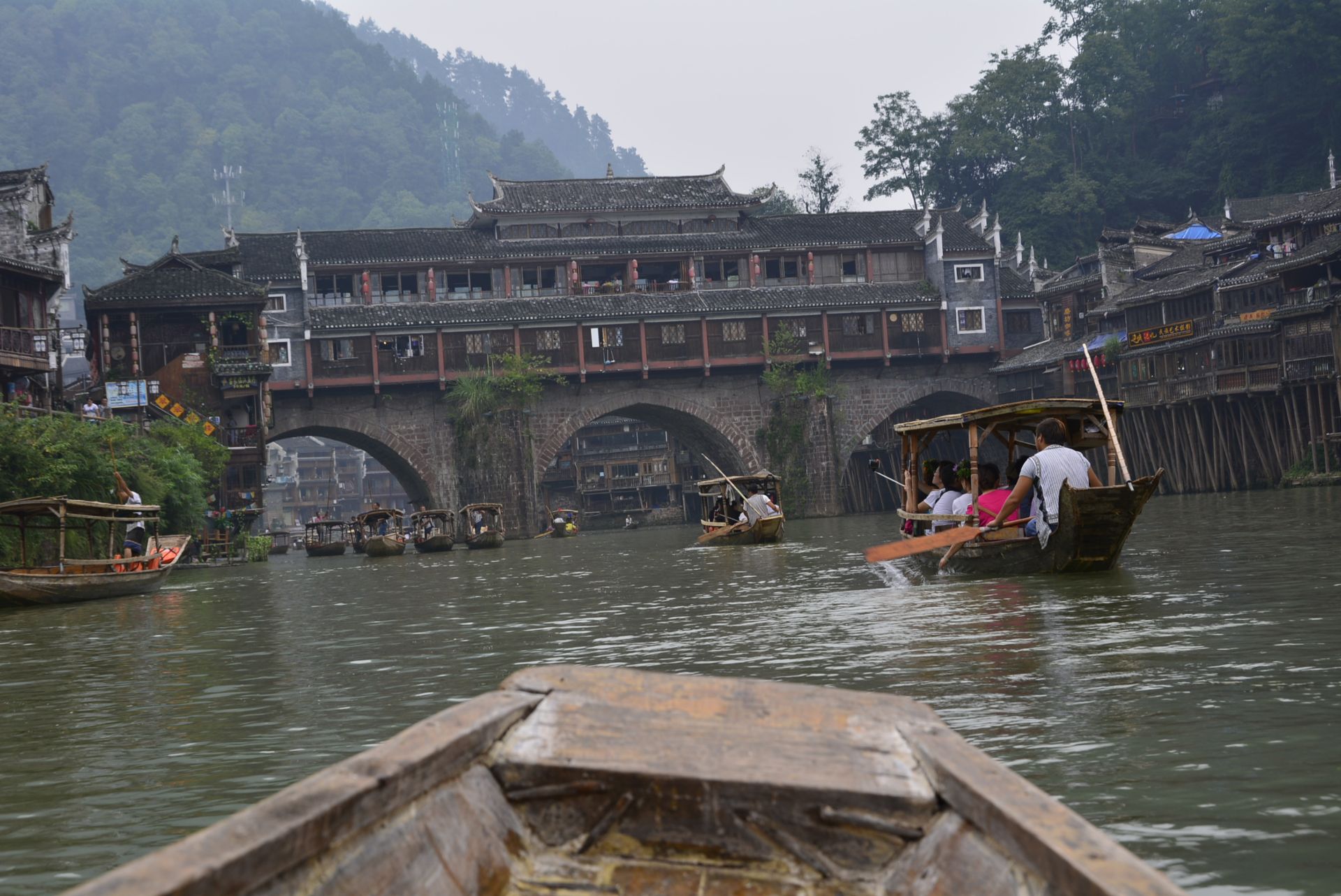 【携程攻略】湖南湘西凤凰沱江好玩吗,湖南沱江景点怎麼样_点评_评价