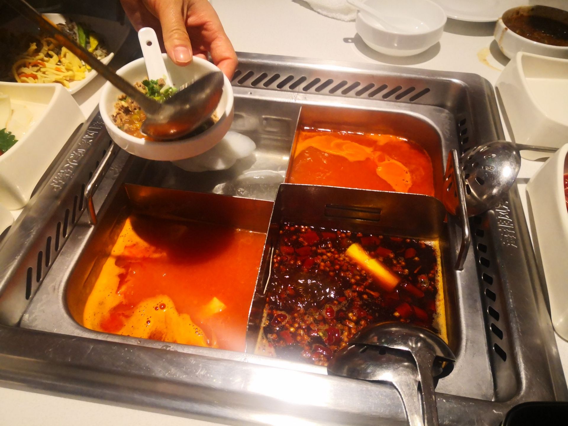 海底捞火锅(长宁龙之梦店)