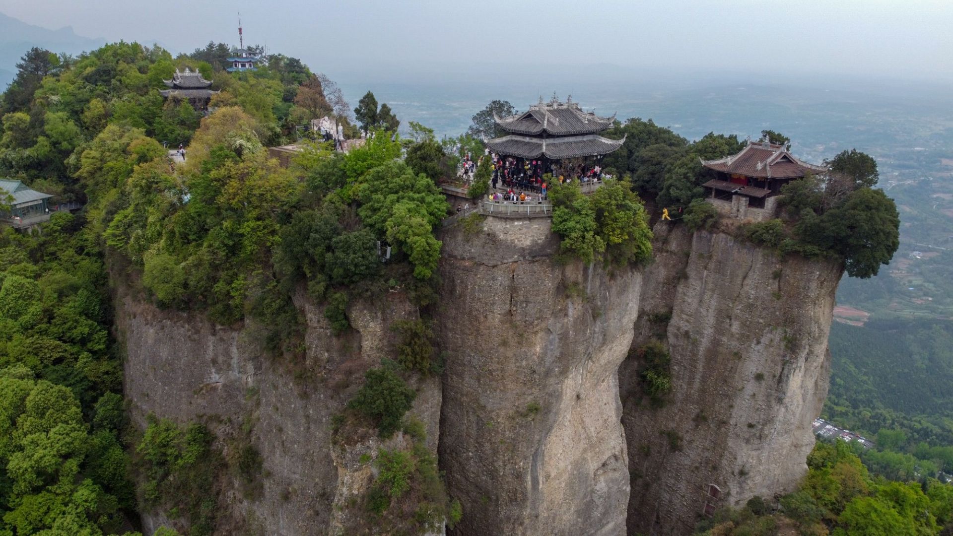 江油周邊春遊好去處丨必打卡景點:竇團山丨get《西遊記》同款取景地&