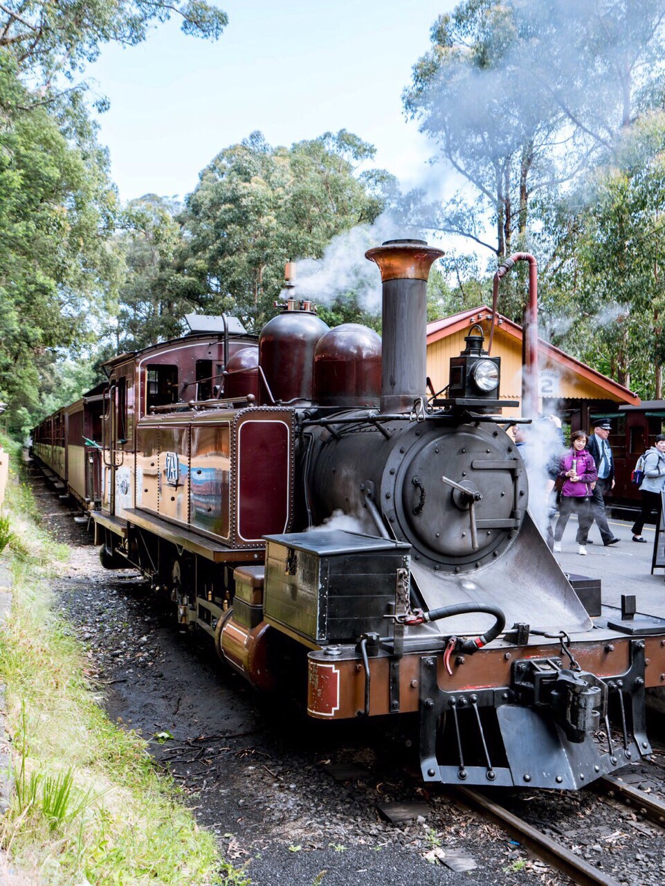 一共有四站, belgrave-menziesgreek-gembrook-lakeside
