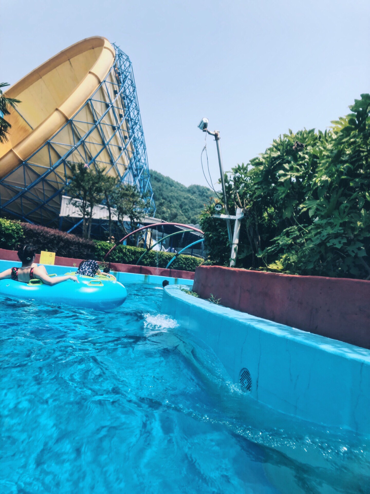 九龙山乐满地水上乐园(九龙山乐满地水上乐园票价)