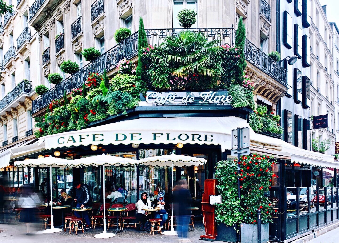 巴黎咖啡馆这么多 哪家才最值得去？_凤凰旅游