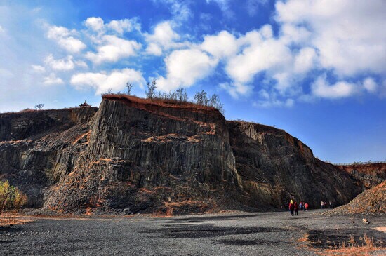 乔官火山口地质公园图片
