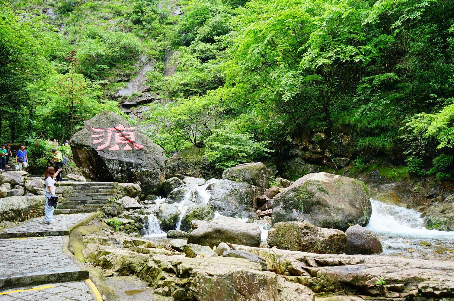 太湖源(小九寨溝)景區 點評 直線距離4.4km