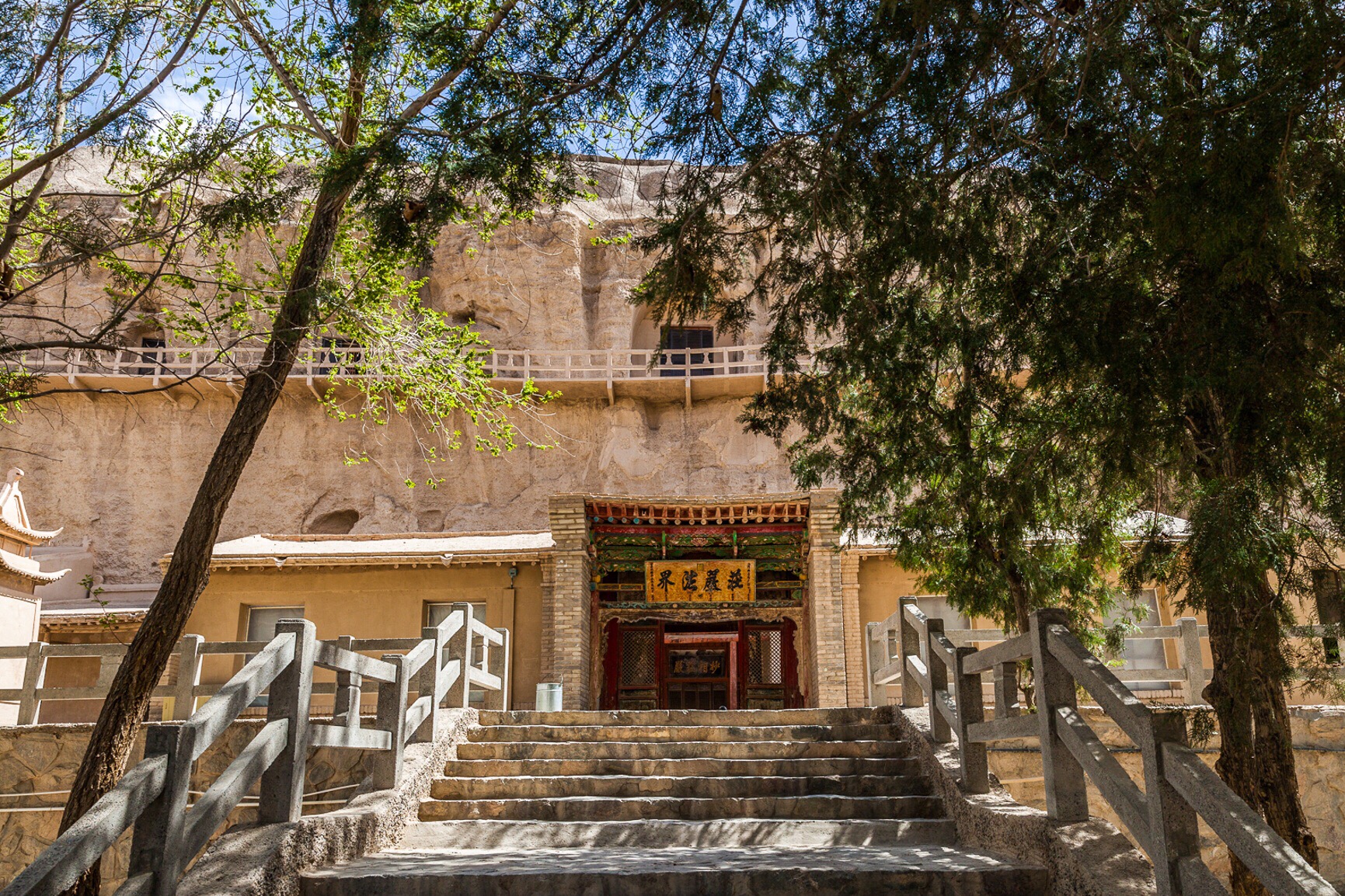 【携程攻略】瓜州榆林窟景点,又到旅游旺季,敦煌莫高窟一票难求,何不