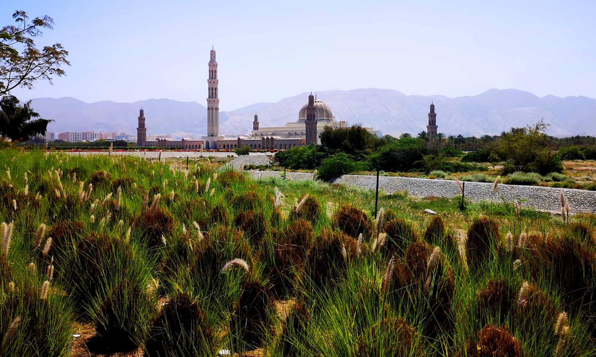 【携程攻略】马斯喀特大清真寺景点,苏丹卡布斯大清真寺是阿曼苏丹国