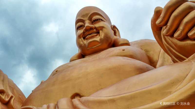 溪口雪窦山风景区还是比较值得一游的,景区内弥勒佛道场,让这里成为