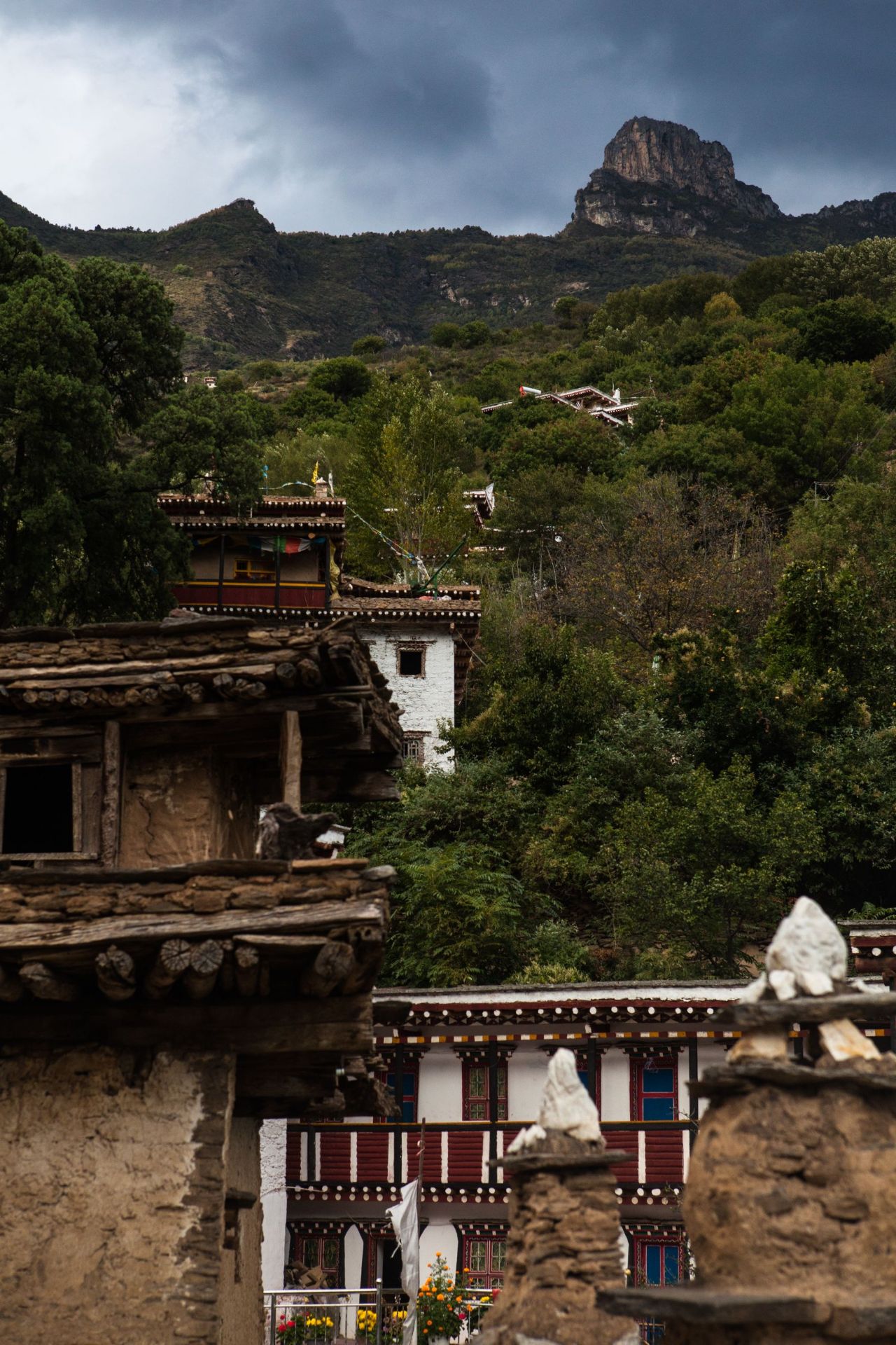 【携程攻略】丹巴梭坡藏寨古碉群景点,梭坡碉楼是丹巴地区又一著名的