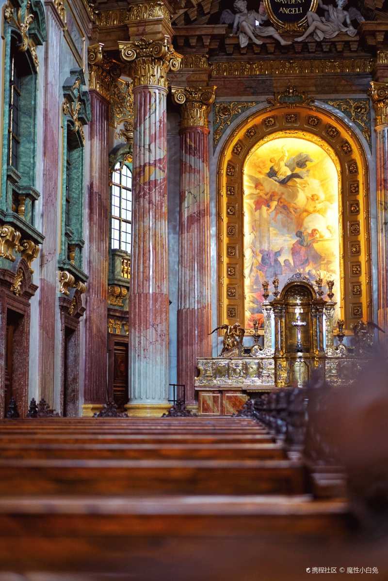 少女心爆棚的奥地利最美粉色教堂jesuitchurch
