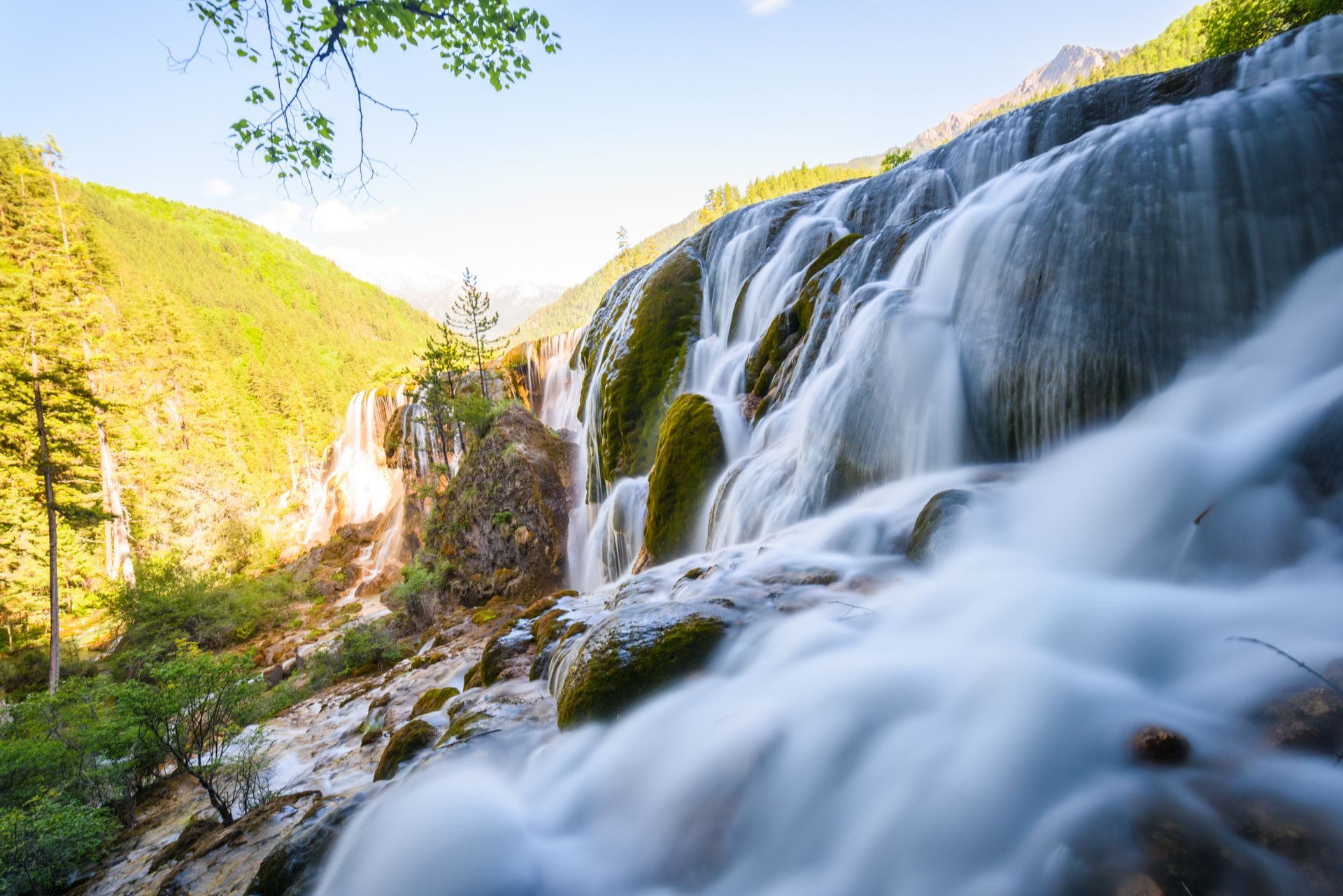 【携程攻略】九寨沟珍珠滩瀑布景点,珍珠滩瀑布,电视剧《西游记》片头