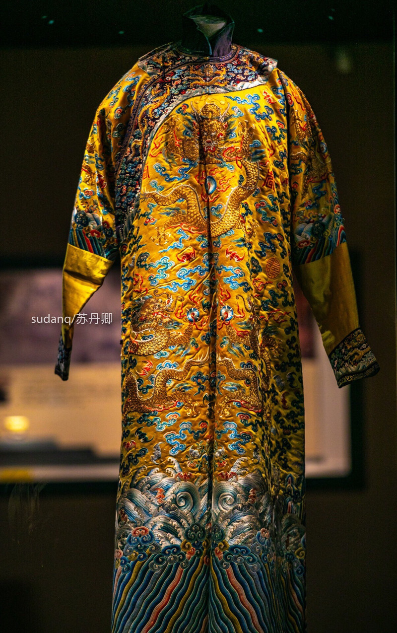 苏丹卿来自盛京—— 清宫帝后朝袍吉服-沈阳故宫自