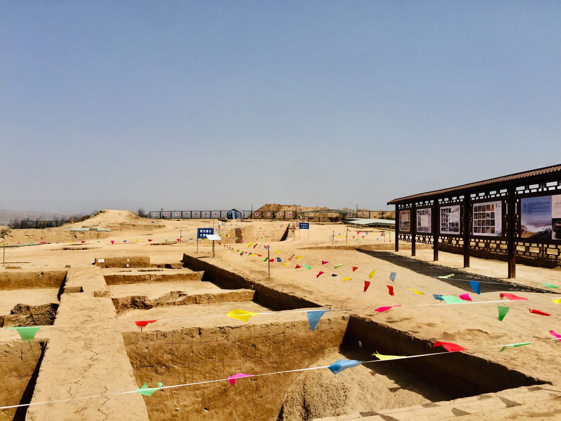 良周秦汉宫景区