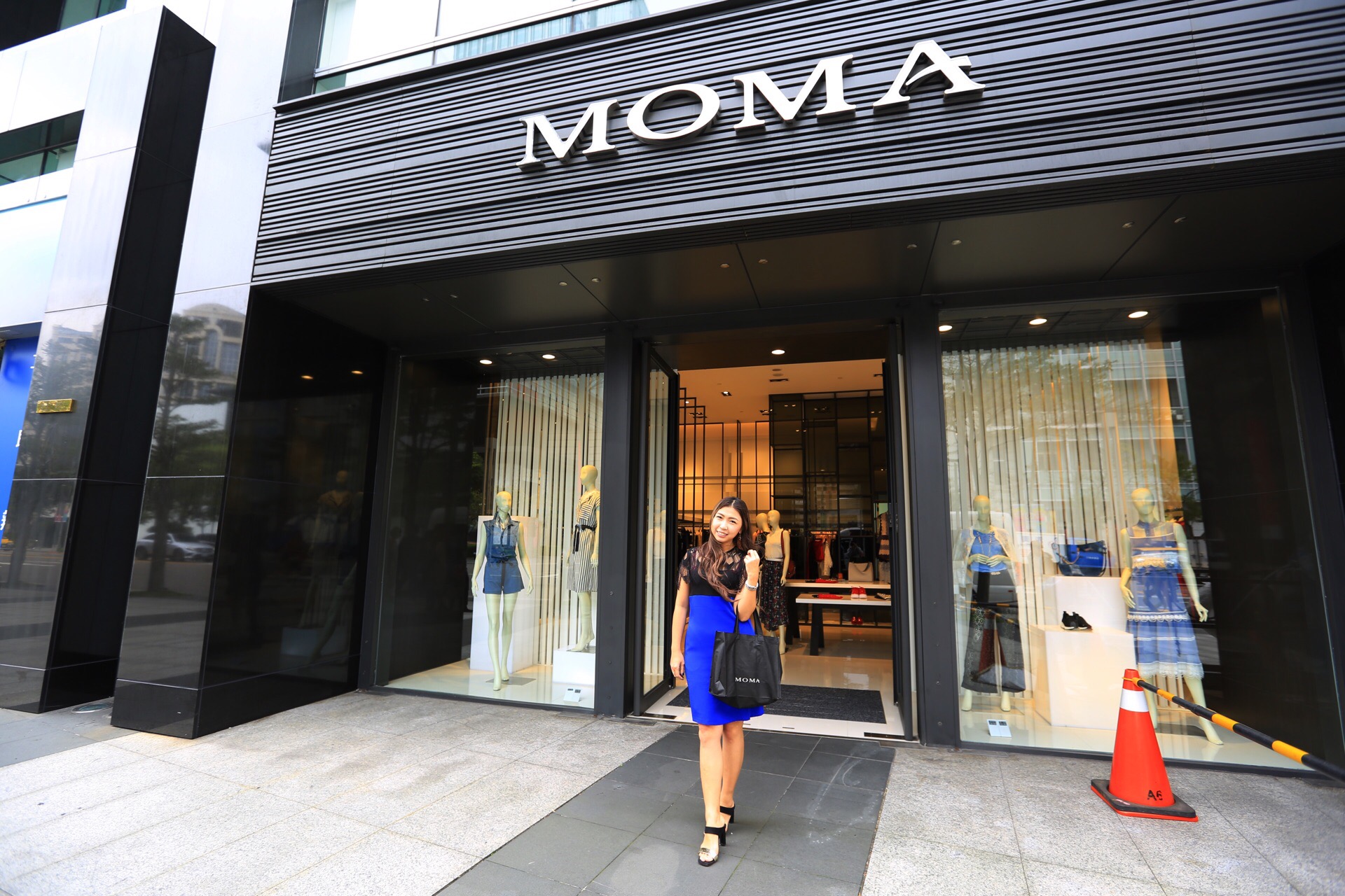 摩曼顿(大台北鞋城大东店)