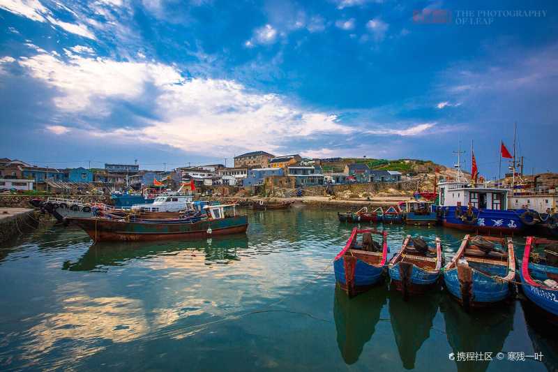 听说这里有罕见的蓝眼泪和夜晚漫天的星空