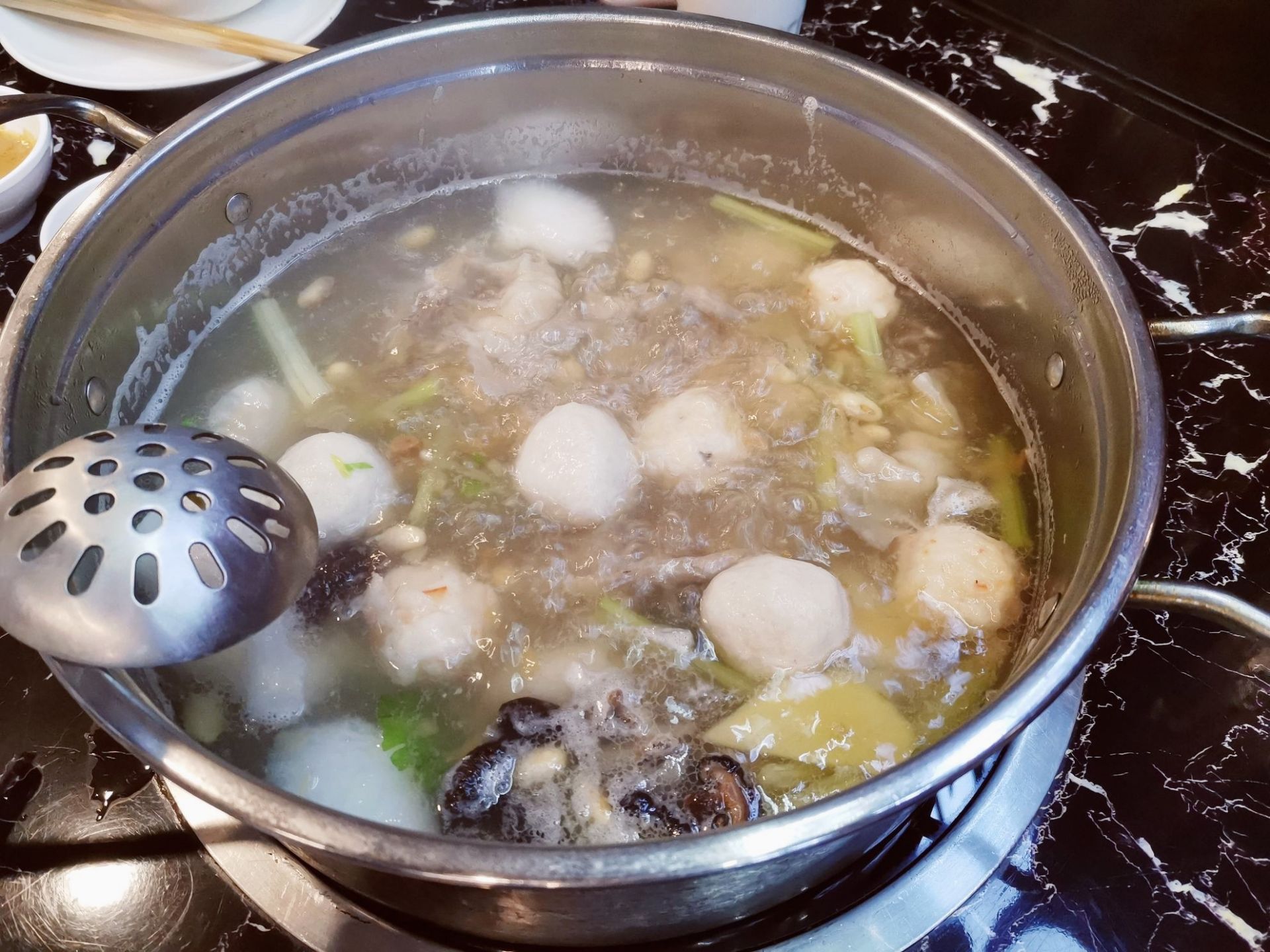 凯达·石斑鱼打边炉(打浦路缤纷城店)