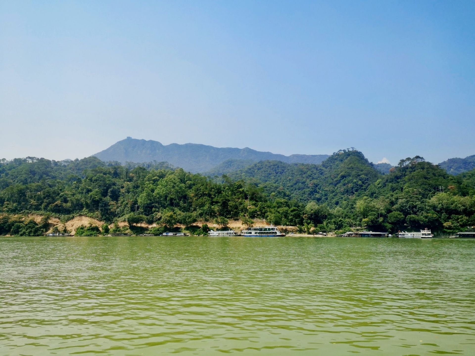 清远飞霞山攻略,清远飞霞山门票/游玩攻略/地址/图片/门票价格【携程