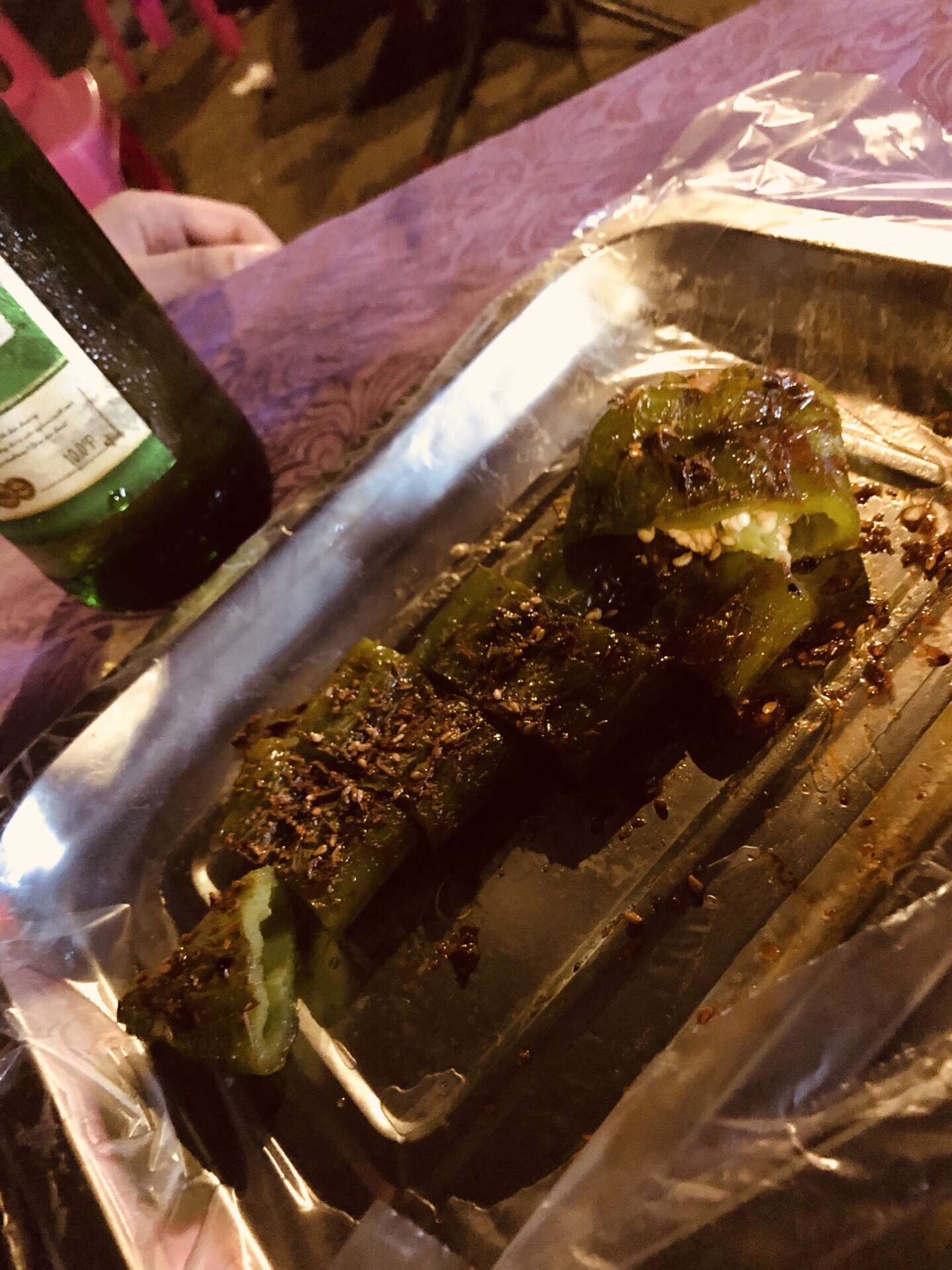 之前一个朋友强烈推荐的一家烧烤,据说是非常好吃,也是他弟也长草了