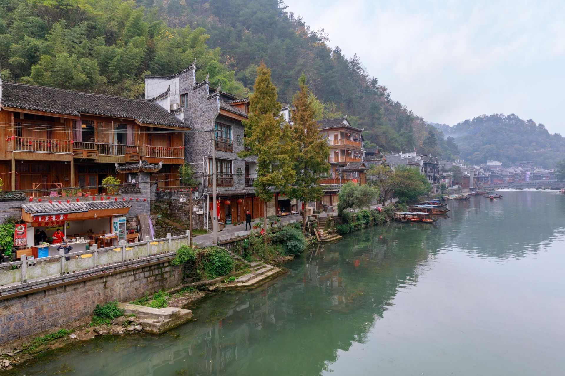【携程攻略】凤凰凤凰古城景点,湘西凤凰古城沱江美景.
