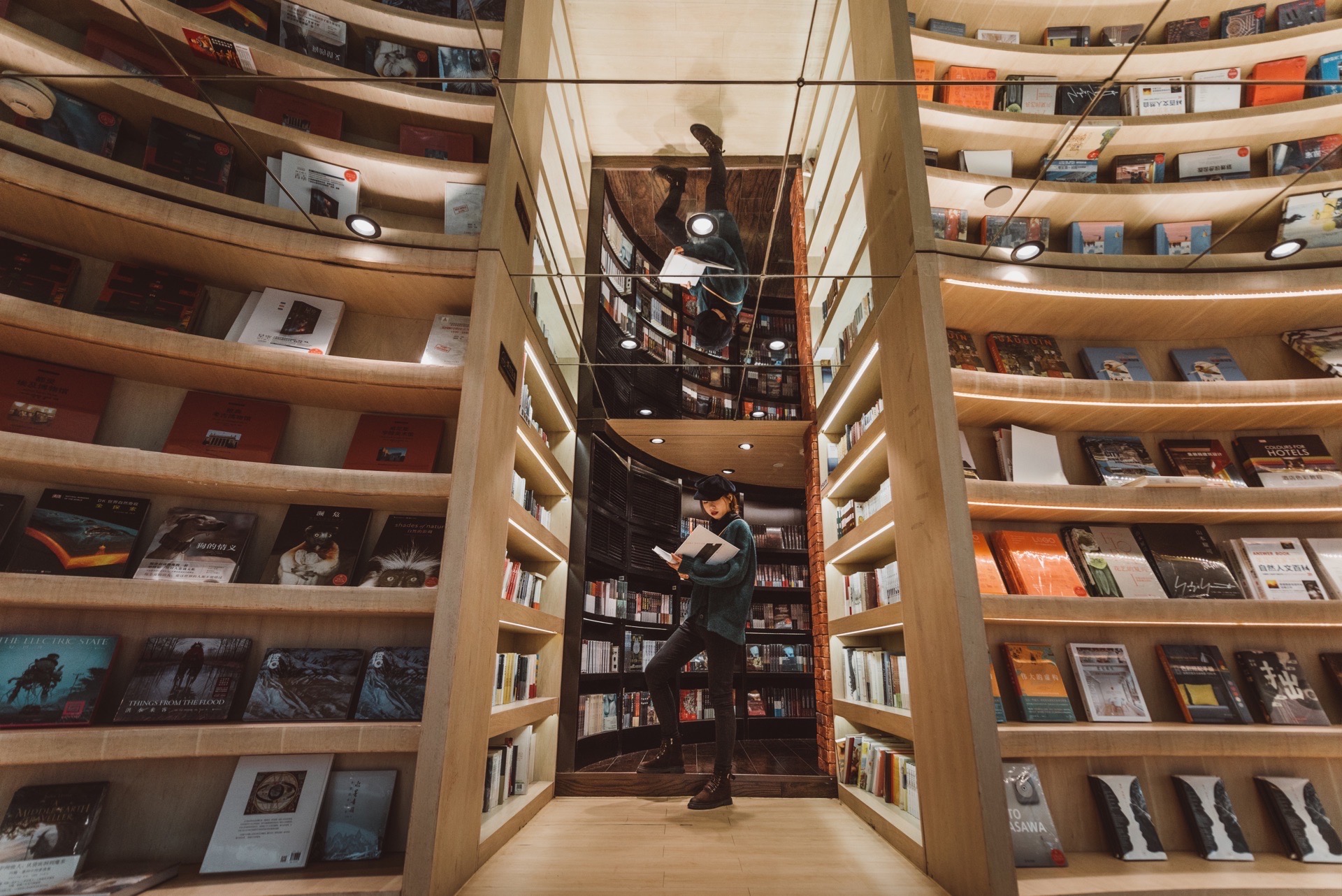 钟书阁(银泰中心in99店)