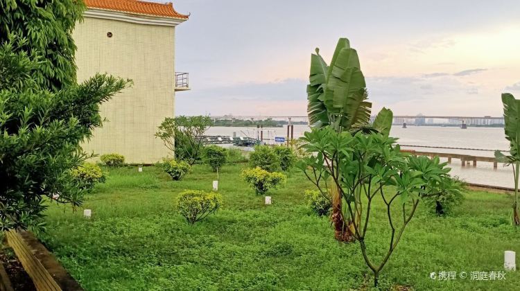 企石镇江滨公园