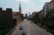 斯洛伐克结束了我的东欧之行，小小的布拉迪斯拉发，优雅静静地城市