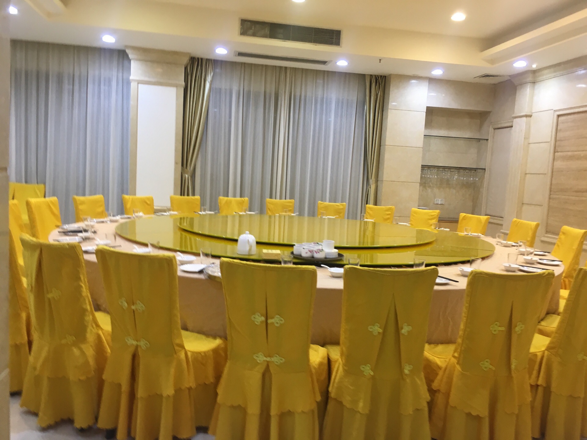 东莞东泊城大酒店好吃吗,东泊城大酒店味道怎么样,环境/服务好不好