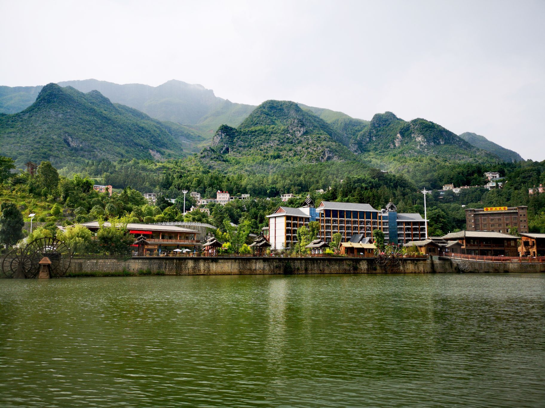 盘州娘娘山风景区图片图片