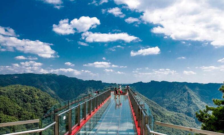 石柱黄水大风堡景区是重庆市三峡库区面积较大,保存完好的原始森林