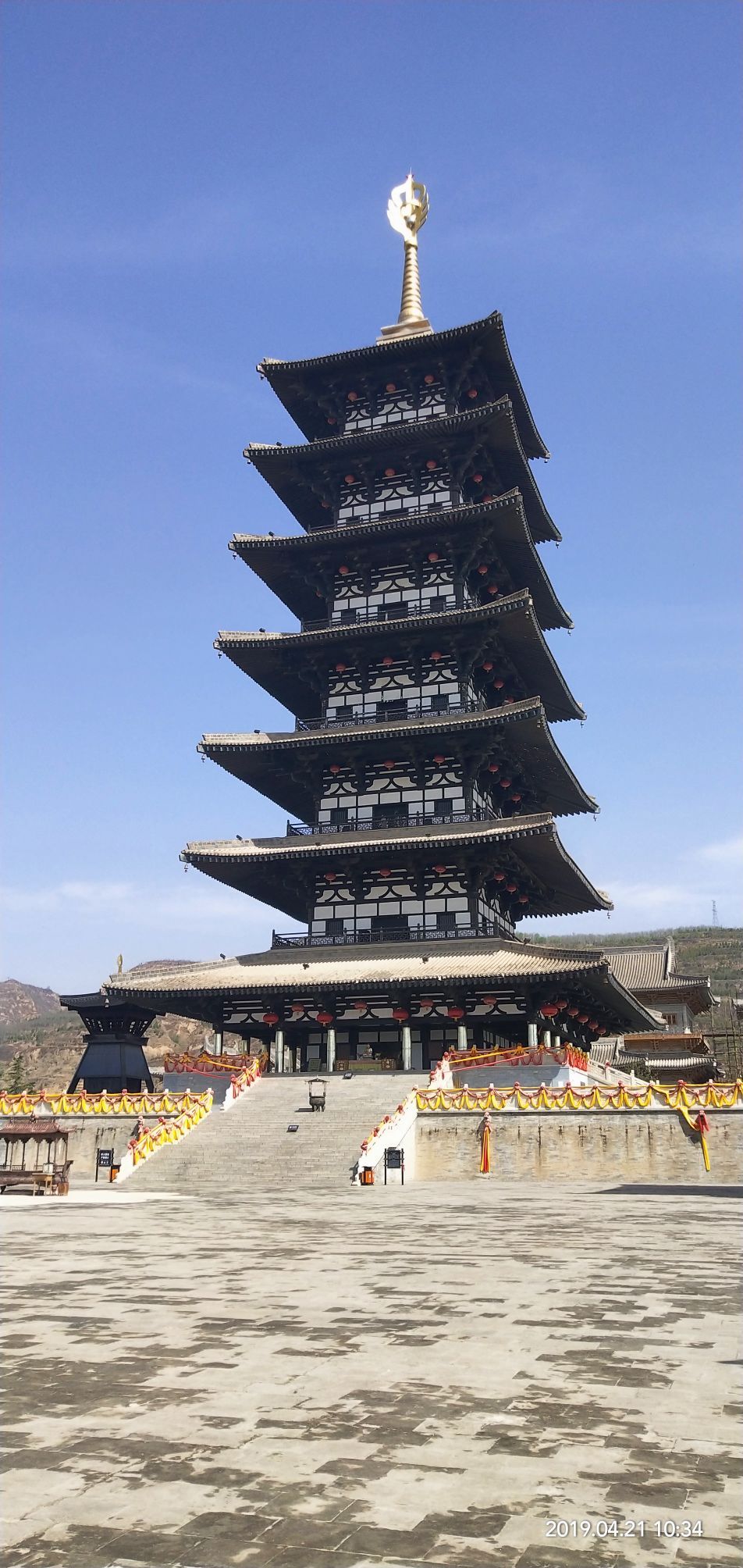 泾川天池四季国际滑雪场