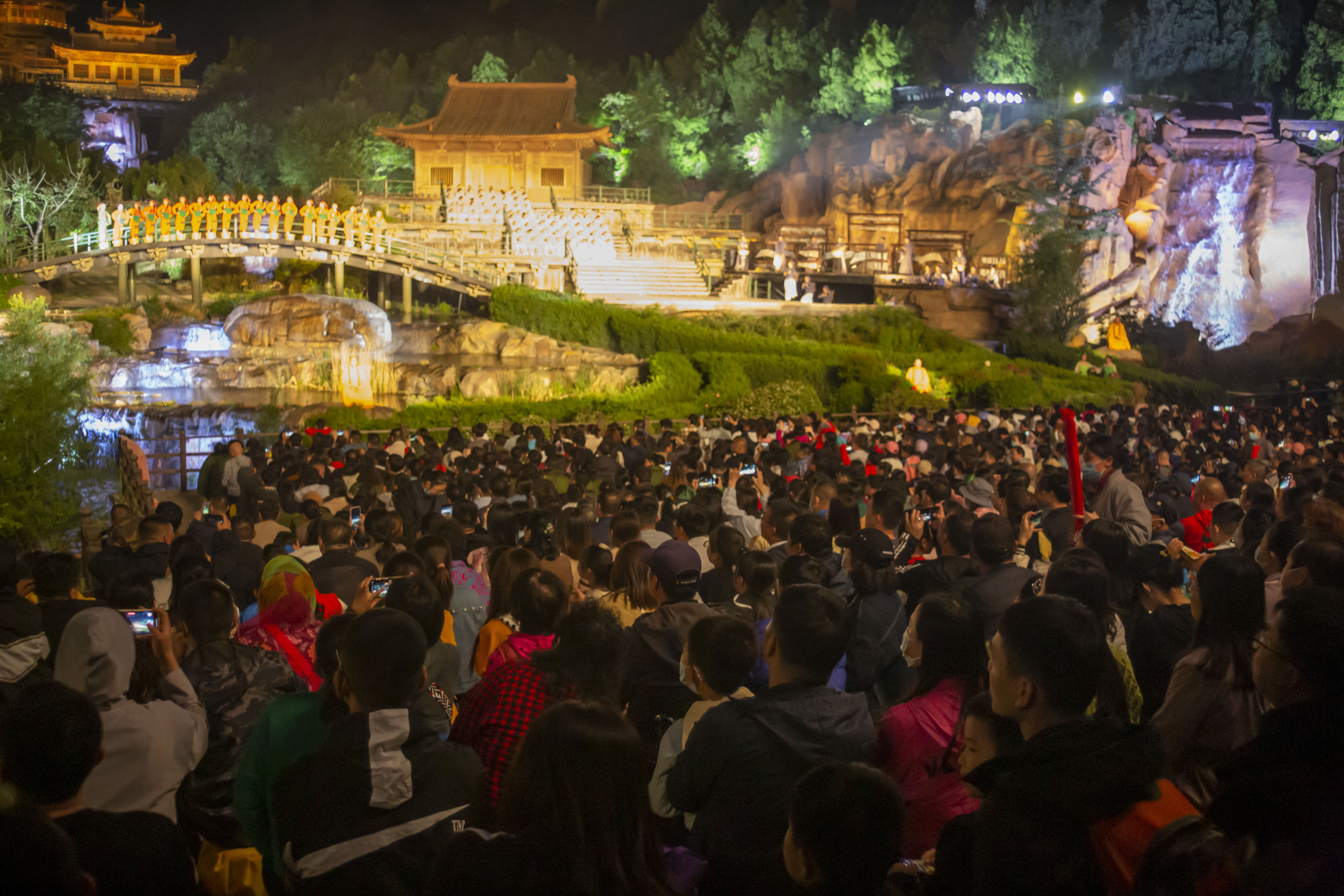4-Day Zhengzhou Tour: Shaolin Zen Culture, Immersive Drama Experience