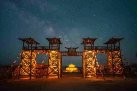 3-Day Dunhuang Tour: Explore Mogao Grottoes Murals, Natural Wonders of Mingsha Mountain